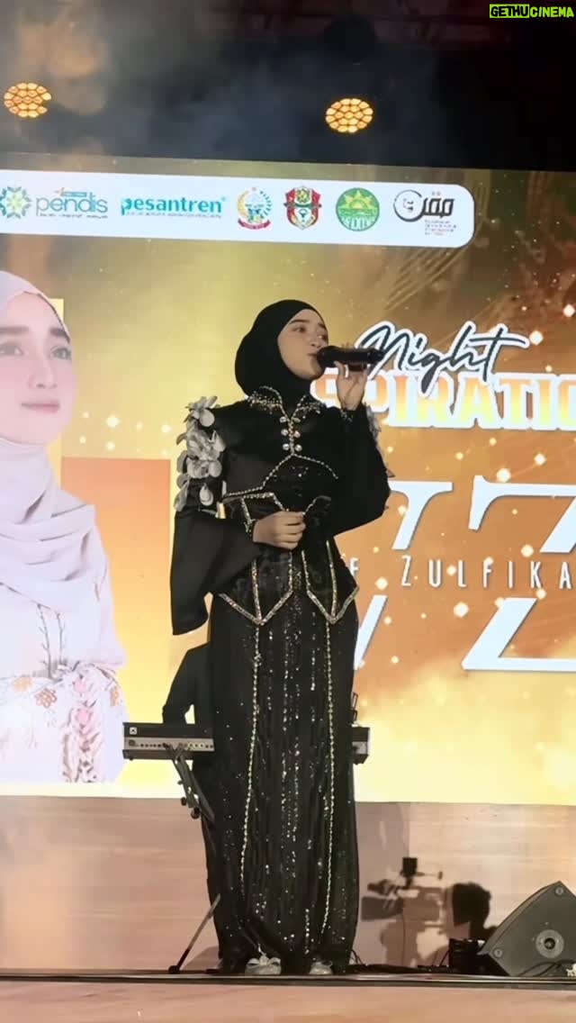 Veve Zulfikar - 3 Likes - ⁨	⁨	الحياة جميلة ، فابتسم واستمتع بها 🌈
👗🖤 ‪‪@mawaddatulhaq‪ @by.maw