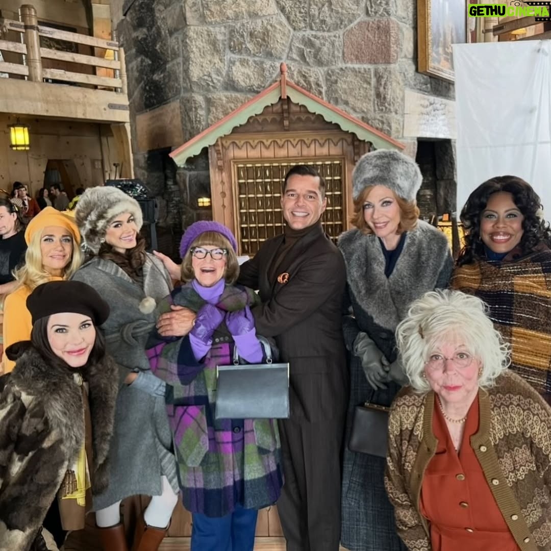 Vicki Lawrence - 5.7K Likes - It doesn’t matter how old I get it’s still a #thrill to meet new friends(that’s you, Mindy) and work with such an amazing cast of #actors. Mt Hood in #oregon stood in for #Switzerland