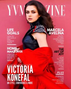 Actress Victoria Konefal HD Photos and Wallpapers February 2025