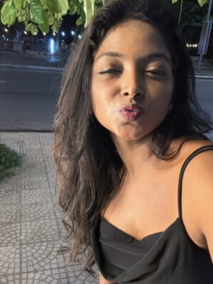 Vijaya Lakshmi Instagram - Another photo dump🤭  #final #dump 

#photography #explore #photoshoot #classy #exploremore #sassygirl #trendingnow #colorskannada #beautiful #udayatv #ootd #fypシ #follow #nikond5600 #bengaluru #kerala #instagramreels #vietnam #vairalreels