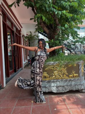 Vijaya Lakshmi Instagram - Another photo dump🤭  #final #dump 

#photography #explore #photoshoot #classy #exploremore #sassygirl #trendingnow #colorskannada #beautiful #udayatv #ootd #fypシ #follow #nikond5600 #bengaluru #kerala #instagramreels #vietnam #vairalreels