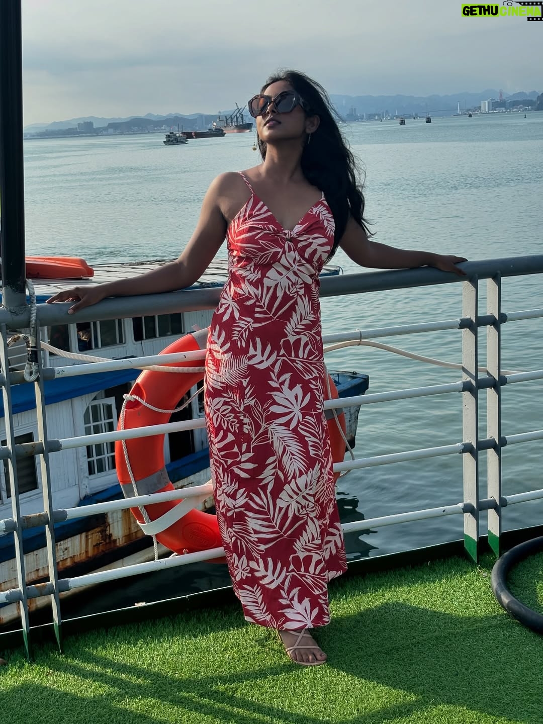 Vijaya Lakshmi - 52.1K Likes - Another photo dump🤭  #final #dump 

#photography #explore #photoshoot #classy #exploremore #sassygirl #trendingnow #colorskannada #beautiful #udayatv #ootd #fypシ #follow #nikond5600 #bengaluru #kerala #instagramreels #vietnam #vairalreels