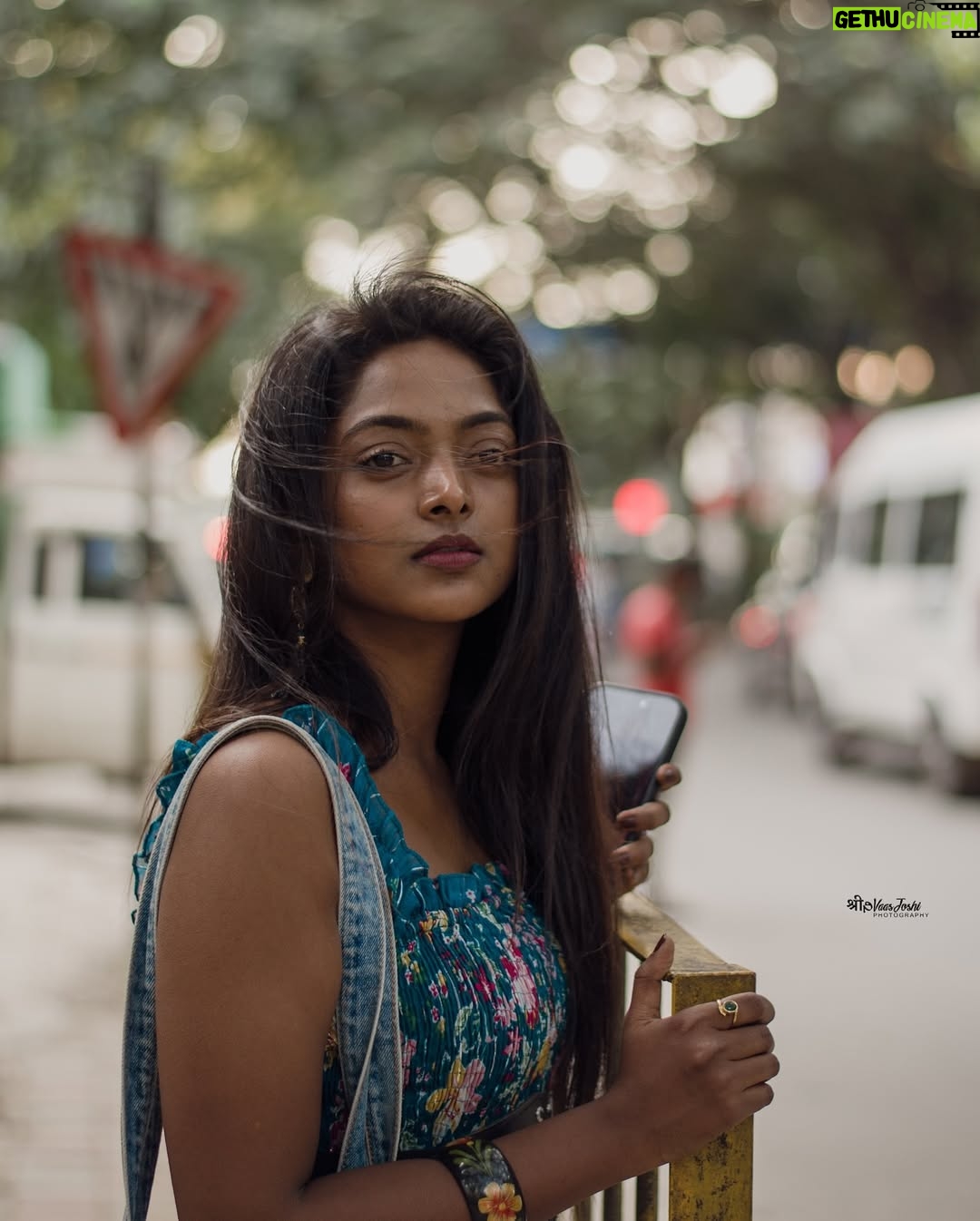Vijaya Lakshmi - 25.2K Likes - Windy   music   banaglore street’s 🫰🏻

Click.@joshi___photography____ 
.
.in frame. @vijaya_lakshmi.official 
.
.
.
.#indore#explore#exploremore
#bengaluru#trendingreels#trendingsongs
#candid#modelphotography
#photography#kannada#englishsongs
#nikon#reels#vairalvideo
#StreetPhotography#bengaluru
#UrbanPhotography#india
#CityLights#instagram
#StreetShot
#EverydayUrban
#urbanexploration