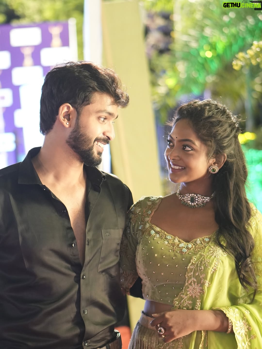 Vijaya Lakshmi - 44.6K Likes - Sharing the frame with my stunning heroine at the Chittara Awards♥️
Cinema brings us together, magic keeps us going✨