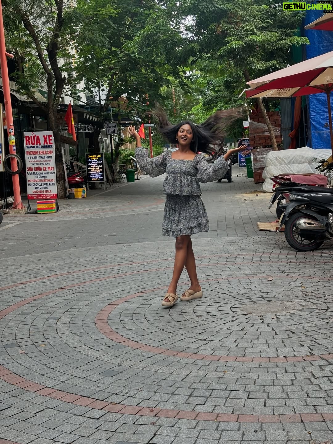 Vijaya Lakshmi - 19.4K Likes - New me, new world 🌈

#photography #explore #photoshoot #classy #exploremore #sassygirl #trendingnow #colorskannada #beautiful #udayatv #ootd #fypシ #follow #nikond5600 #bengaluru #kerala #instagramreels #vairalreels