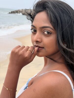 Vijaya Lakshmi Instagram - ಸರಿ ಸರಿ ನಾ ಚೋರಿಯು❤️ 

Pc @sunaad_gowtham @amruthayadavn thanku guys✨

#kannada #explore #photoshoot #follow #darshan