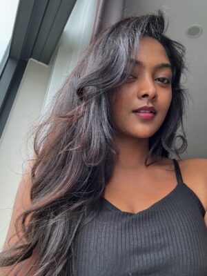 Vijaya Lakshmi Instagram - Another photo dump🤭  #final #dump 

#photography #explore #photoshoot #classy #exploremore #sassygirl #trendingnow #colorskannada #beautiful #udayatv #ootd #fypシ #follow #nikond5600 #bengaluru #kerala #instagramreels #vietnam #vairalreels