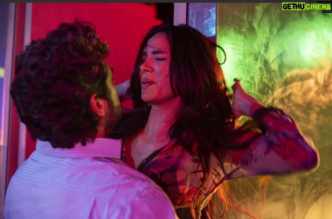 Viña Machado - 1.2K Likes - ¿Quien tiene la verdad? #lasdesiempre esta noche 9:30 pm @canalrcn