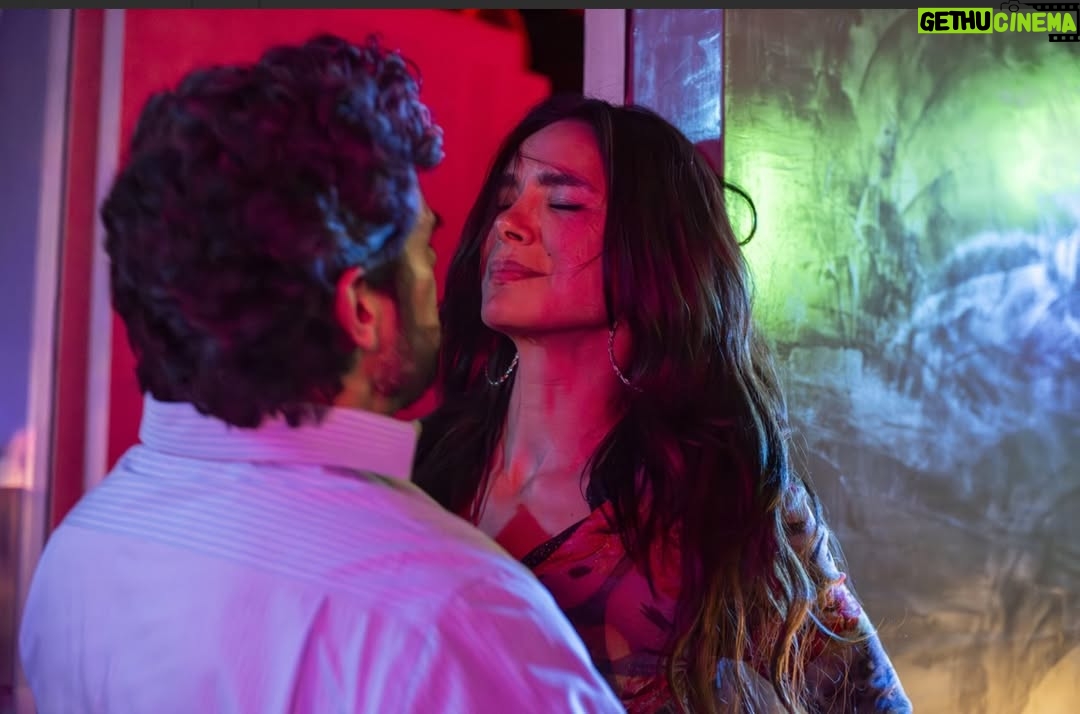 Viña Machado - 1.2K Likes - ¿Quien tiene la verdad? #lasdesiempre esta noche 9:30 pm @canalrcn