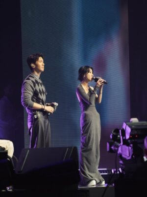 Vincy Chan Instagram - I have cushions on my 🍑!

多謝新城廣播 @multi.metro 一直以來的支持
同埋公司 @eeg_music 所有同事嘅努力
以及所有合作的貴人
❤️❤️❤️
今年不枉
2026繼續開心加用心工作

Hair @myos_zivyeung 
Makeup @l.h.k_makeup 
Styling @junewan @_________________________.jpg