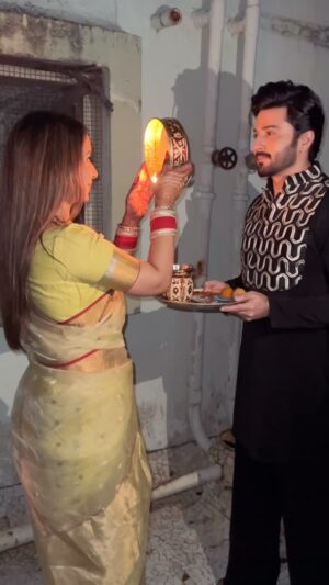 Vinny Arora Instagram - I can’t promise you FOREVER, because that’s not long enough ❤️🧿
Happy Karwachauth 🌙