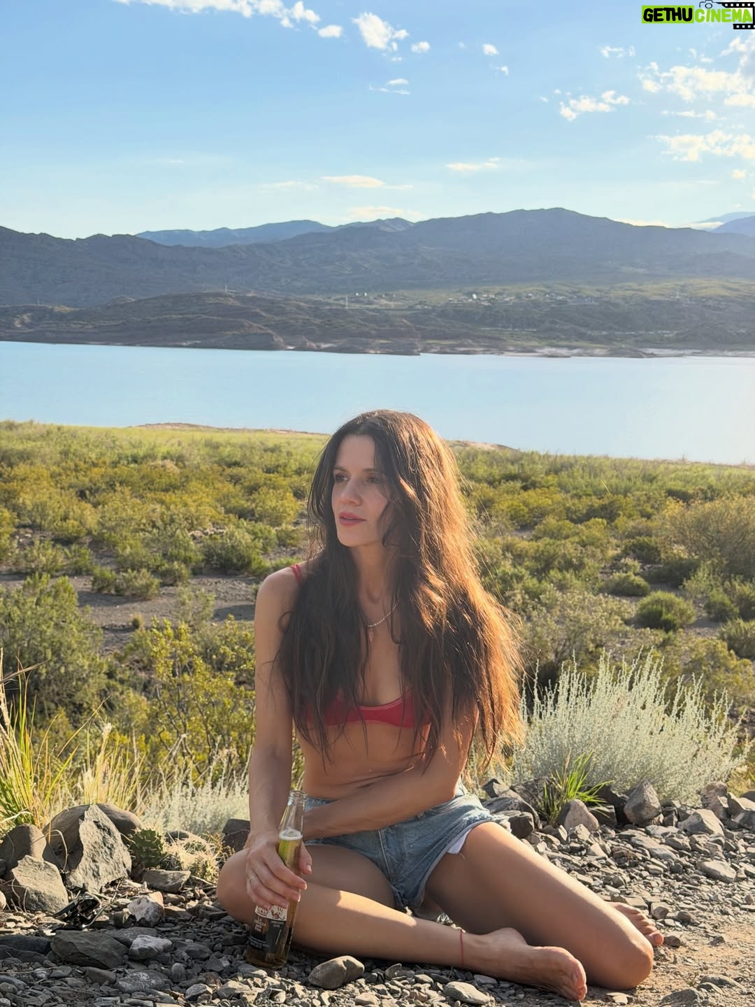 Violeta Urtizberea - 37.8K Likes - Este finde tuve coronita 👑 
@corona_argentina