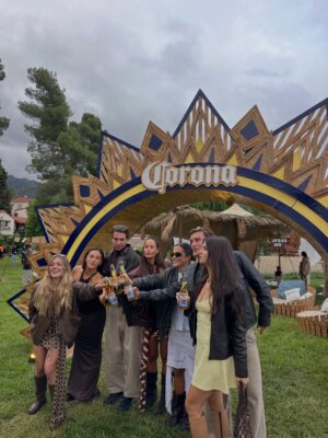 Violeta Urtizberea Instagram - Este finde tuve coronita 👑 
@corona_argentina