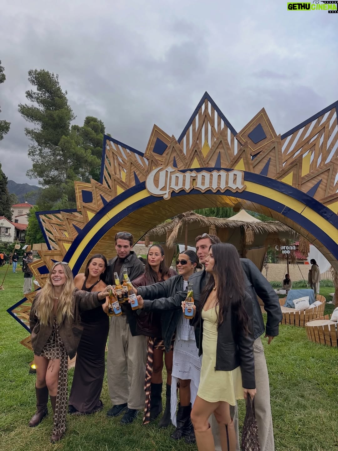Violeta Urtizberea - 37.8K Likes - Este finde tuve coronita 👑 
@corona_argentina