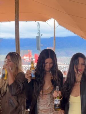 Violeta Urtizberea Instagram - Este finde tuve coronita 👑 
@corona_argentina