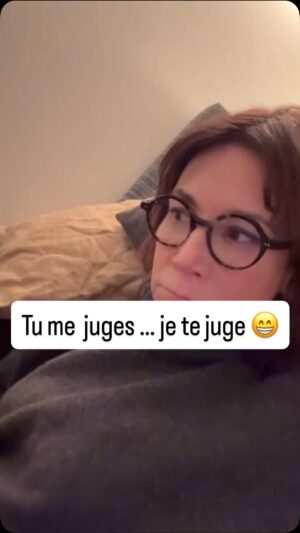 Virginie Hocq Instagram - Elle craque 🤣