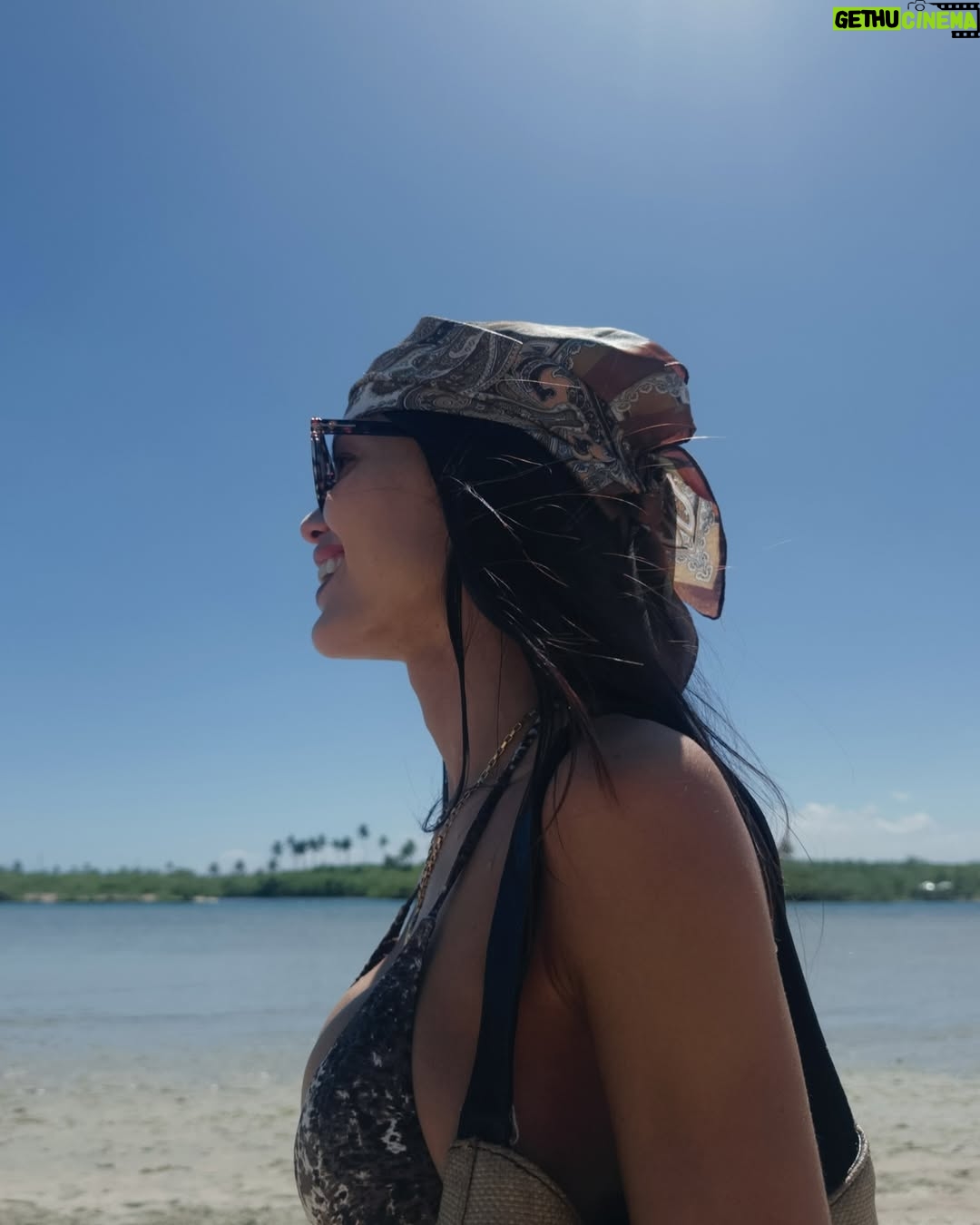 Vitória Strada - 45.1K Likes - Maracaípe, PE 👙