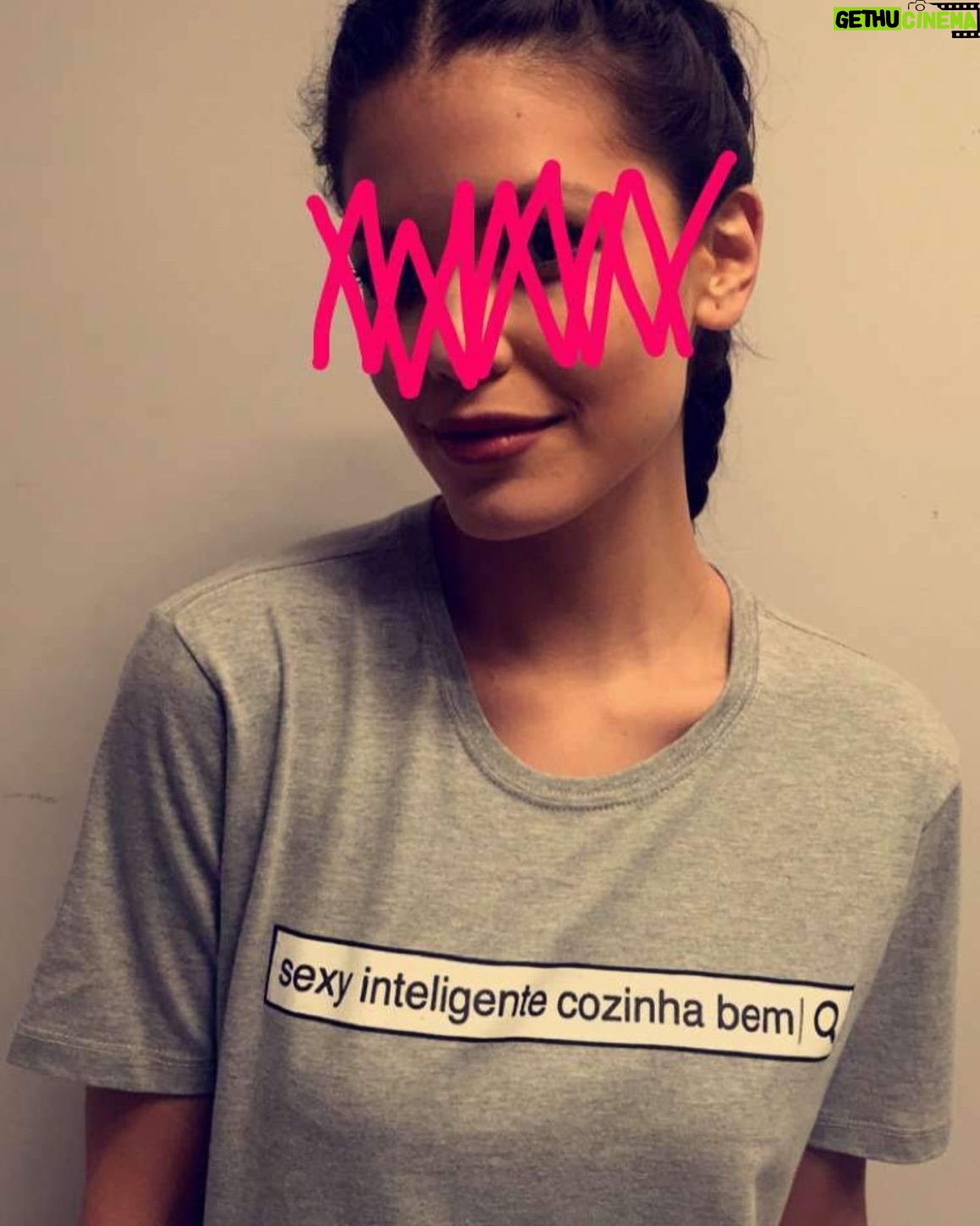 Vitória Strada - 22.5K Likes - 2016 tinha algo diferente no ar ✨