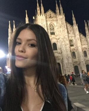 Vitória Strada Instagram - 2016 tinha algo diferente no ar ✨