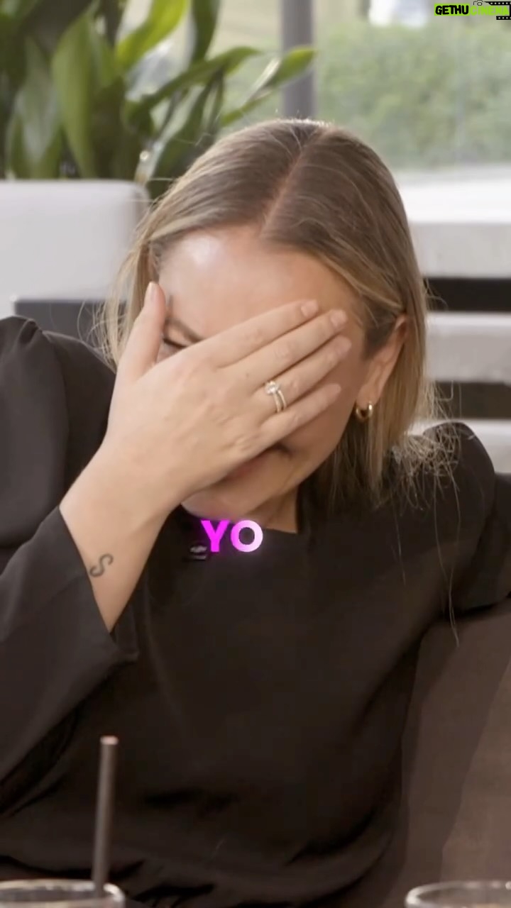 Vivi Kreutzberger - 1.8K Likes - Esperma de salmón… ¿lo sacan en el sur con red, con guantes o con pura voluntad chilota? 😂🐟
TODOS MIENTEN — jueves 19:00
👉 @todosmienten.live
YouTube & Spotify · Solo en @MarraquetaLive

Encuentra este tratamiento en @cava_salud 💉✨