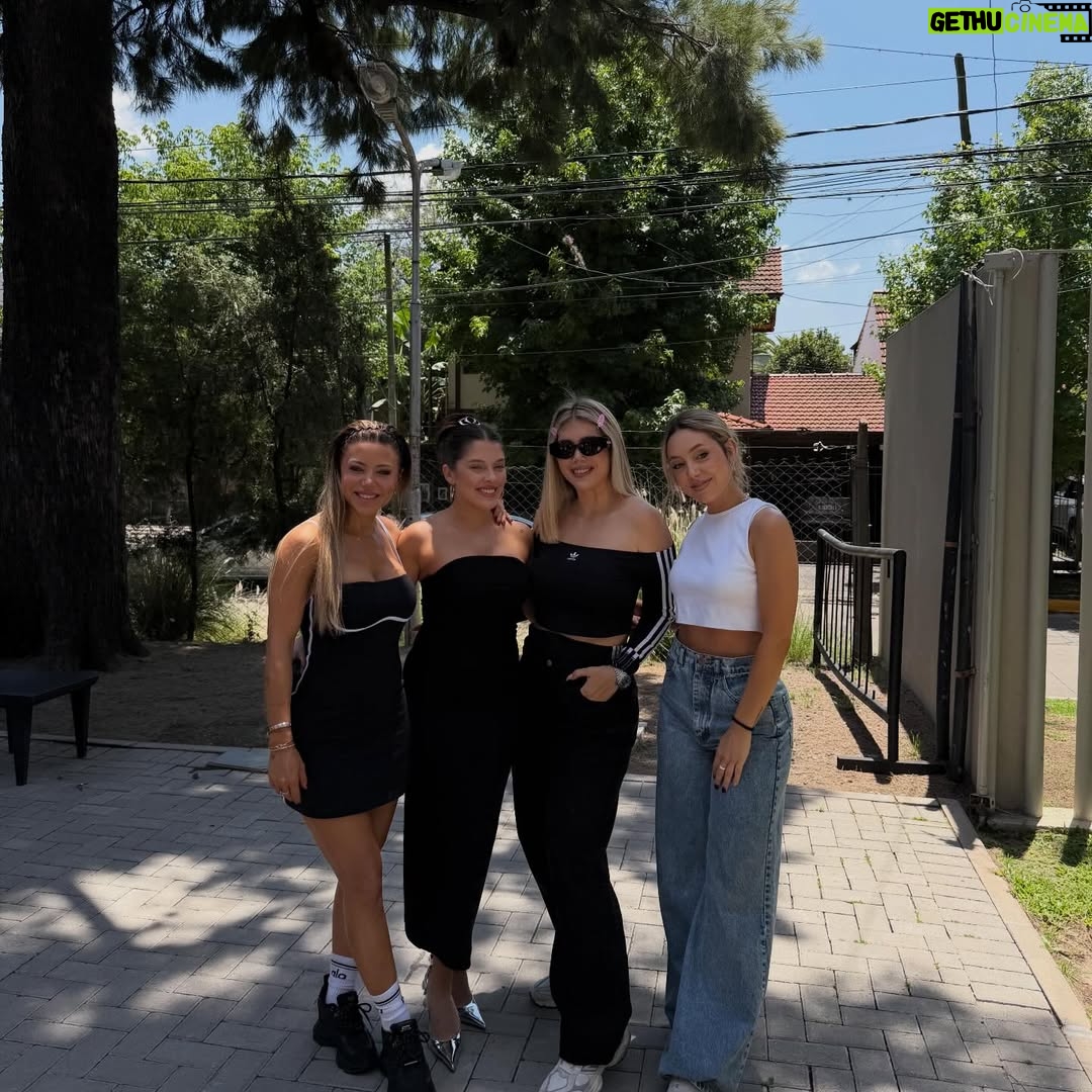 Wanda Nara - 802.5K Likes - 🤍 mi cumple feliz