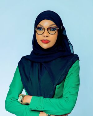 Wema Sepetu Instagram - Happy 35th Wema Wa Mama... And this Year My Birthday Picture is Inspired By "Her Excellency, The Tanzanite Lady Herself, Rais wa Jamhuri ya Muungano wa Tanzania, Mama Yetu Kipenzi, Namba Moja wetu, Dr. Samia Suluhu Hassan..."
Na Oktoba Tunatiki... ✅✅✅
Namna Hio...🙏🏼🙏🏼🙏🏼