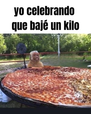 Wendy Ramos Instagram - Los memes prometidos 🤓
#SíSoy todos, menos el 6 🤭