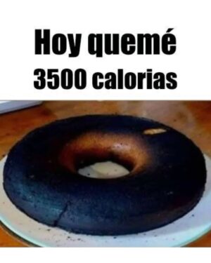 Wendy Ramos Instagram - Este año me he reído mucho con los memes que iba encontrando y compartiendo con ustedes en mis historias 😁
Hoy quería subir 20… pero terminé escogiendo 32🤭
Así que pensé subir 16 hoy y 16 el sábado, ¿ya? (mañana subo algo especial)♥️
Un poco de risa siempre viene bien, besos para todos 🤗
Háganse un año maravilloso ♥️