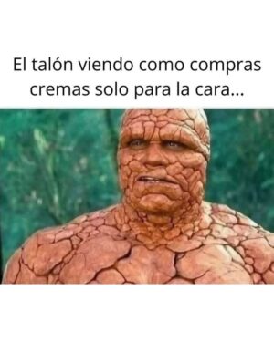 Wendy Ramos Instagram - Este año me he reído mucho con los memes que iba encontrando y compartiendo con ustedes en mis historias 😁
Hoy quería subir 20… pero terminé escogiendo 32🤭
Así que pensé subir 16 hoy y 16 el sábado, ¿ya? (mañana subo algo especial)♥️
Un poco de risa siempre viene bien, besos para todos 🤗
Háganse un año maravilloso ♥️