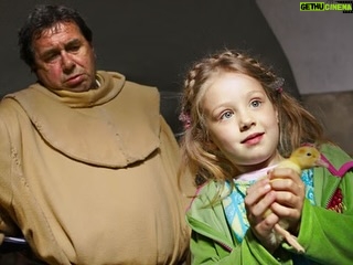 Wiktoria Gąsiewska - 24.8K Likes - Tak mnie coś dziś tknęło, że już 20 lat minęło… od kiedy postawiłam malutką stópkę na swoim, pierwszym planie filmowym. 
Czas szybko ucieka, więc rób to co kochasz, co daje Ci szczęście i wolność i KOCHAJ SIEBIE! 
•
•
Przesyłam dużo miłości! ♥️♥️♥️
Napisz w komentarzu zawód, o którym marzyłaś będąc dzieckiem 🤩