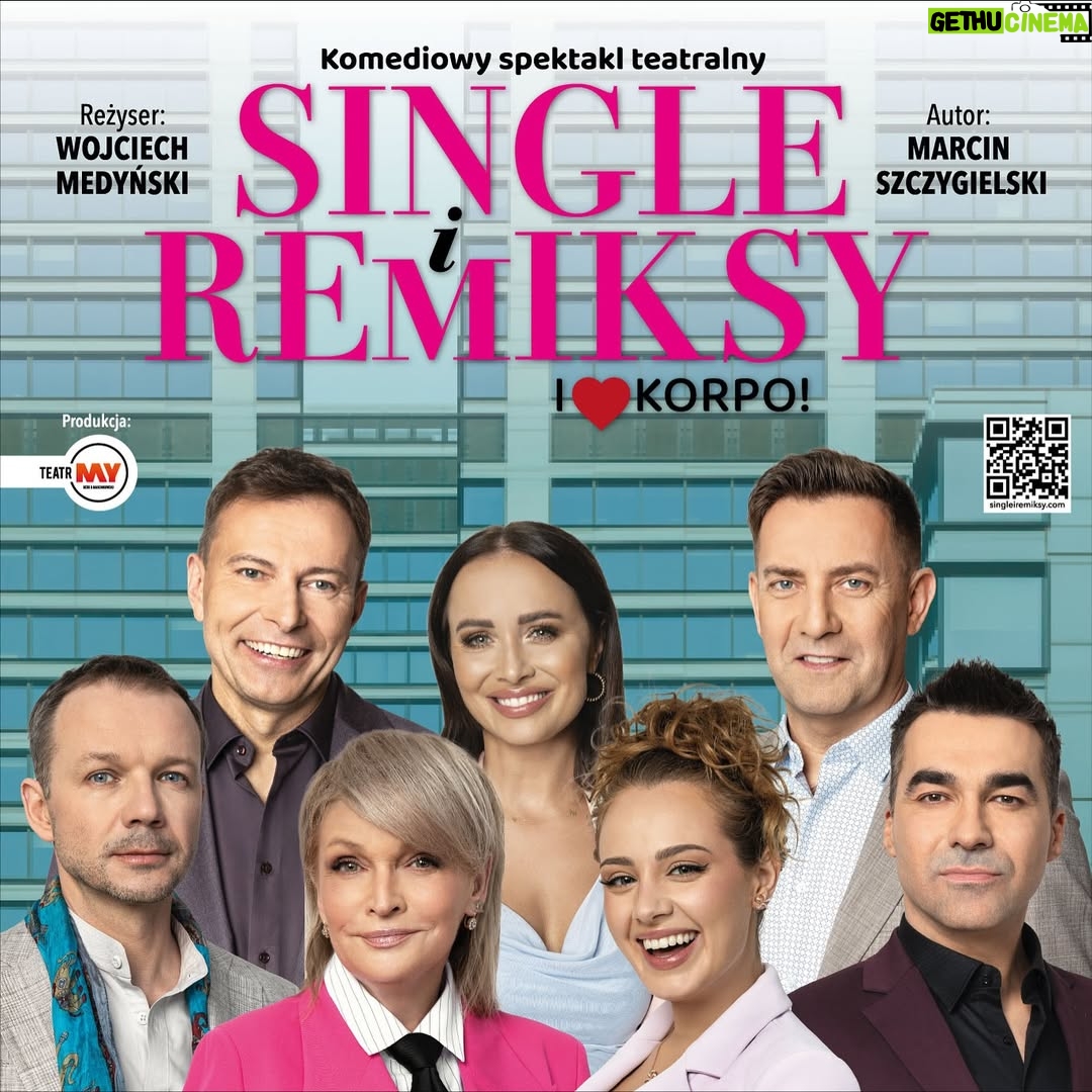 Wiktoria Gąsiewska - 5.5K Likes - 💼✨ „Single i Remiksy. I love Corpo” – komedia o pracy, życiu i miłości… w open space!
Przyjdź, jeśli kiedykolwiek:
	•	klikałeś „odpowiedz wszystkim” przez pomyłkę,
	•	próbowałeś przebić się przez szklany sufit (albo chociaż przez Excela),
	•	słyszałeś w zespole: „dobra, do brzegu!” i wcale tam nie dopłynęliście,
	•	albo po prostu lubisz się śmiać z życia w korporacji.

Zarezerwuj czas na wieczór pełen śmiechu i absurdów biurowego świata!

🎭Najbliższa trasa: 

24.10  BIAŁYSTOK 
25.10  GNIEZNO 
26.10  SZCZECIN