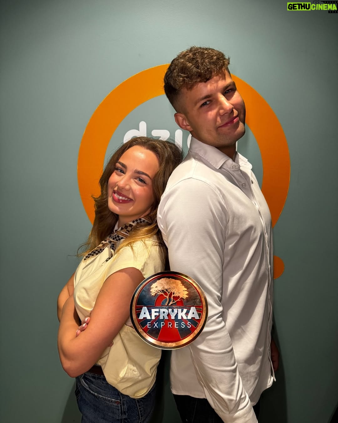 Wiktoria Gąsiewska - 9.6K Likes - Afryka – kontynent pełen kontrastów, barw i dźwięków.
Skok w nieznane – bez planu, ale z sercem otwartym na przygodę!
 @afrykaexpress.tvn nadciągamy!💚