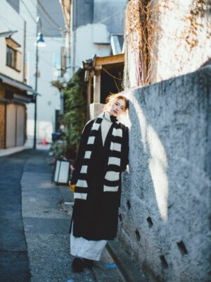 Winnie Wu Instagram - 冬の風と、やさしい光🧣

今天是平安夜，
希望世界真的都能平平安安。
