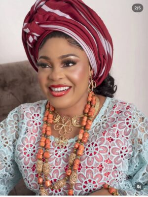 Wumi Toriola Instagram - Happy beautiful birthday aunty @officialsholakosoko 
My amiable super talented actress
May you witness more years in good health 
May God continue to keep you and all He has blessed you with 
Have a great year sis❤️❤️❤️❤️