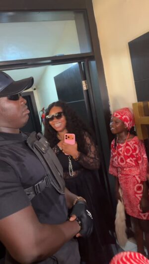 Wumi Toriola Instagram - I was out for Ageshinkole2 

AGESHINKOLE ❤️❤️❤️❤️❤️❤️❤️❤️