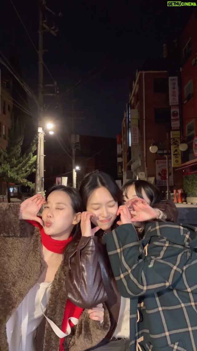 YENA - 11.3K Likes - Good bye 2025! 🙇🏻‍♀️🤍