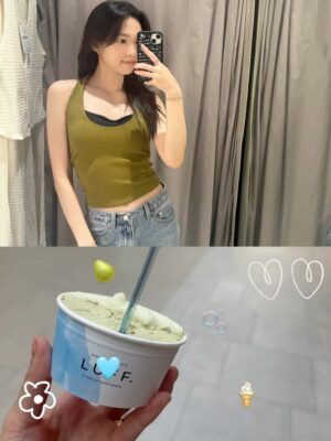 YENA Instagram - have a nice day🫧🩵
