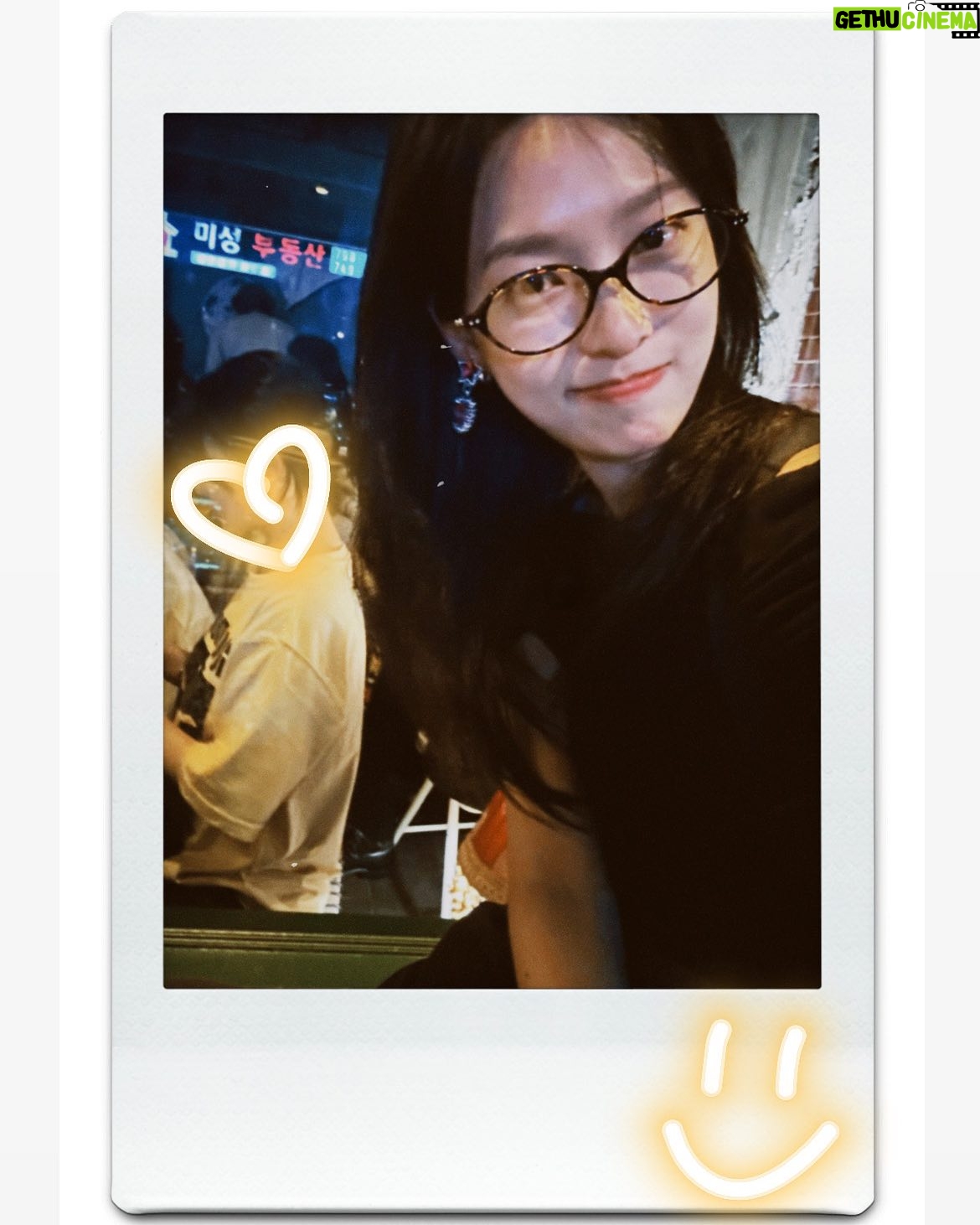 YENA - 3 Likes - 우당탕탕 5월도 행복 한아름••🫶🏻
신나서 초도 못 불어보고 잃어버린 케이크 찾아요🎂