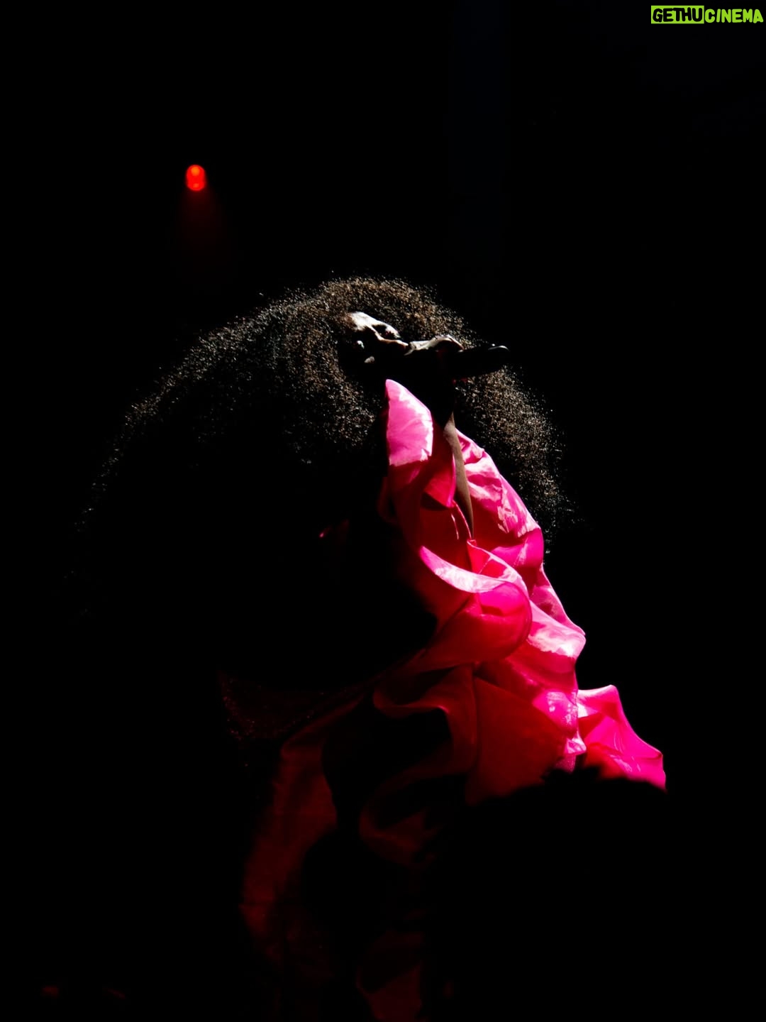 Yama Laurent - 130 Likes - Suite de notre couverture du @balafrikana avec la sublime @yama_laurent, qui a offert une prestation pleine d’émotions 🥹🎤💓

Stylisme : @mllegeri 
MUA : @sylkiesly 
Direction artistique : @angeloangy 
@ccamontreal_ 

📸 : @yvettecphotographe