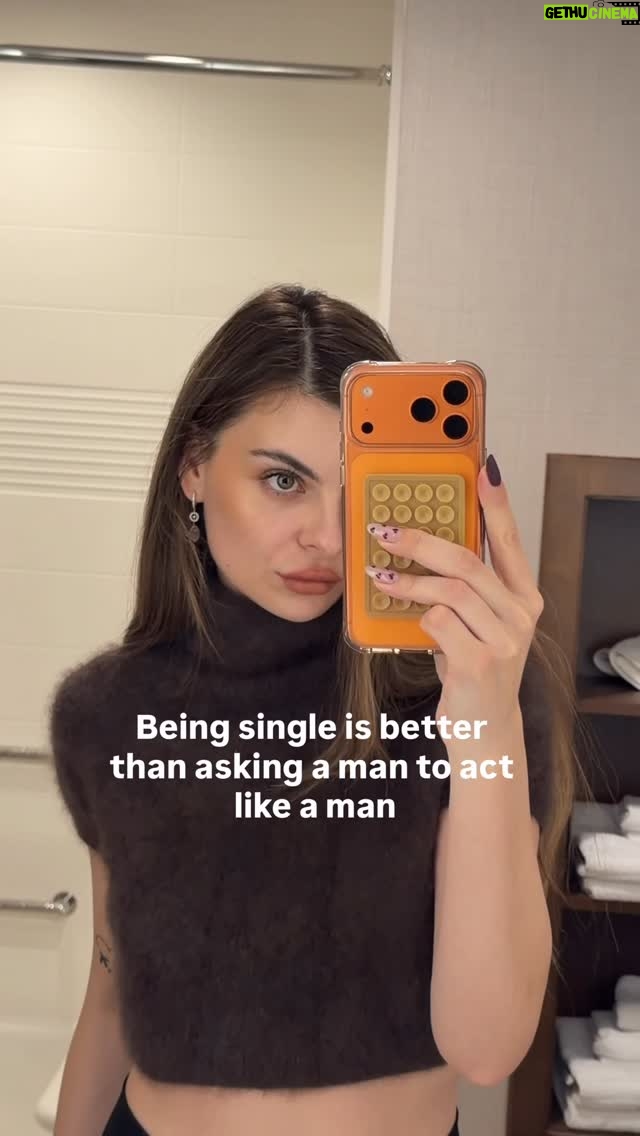 Yanina Mak - 527 Likes - I love “love” but when it’s perfect feminine & masculine duo❤️

#womensupportingwomen #girlsgirl#single#singleladies#girlstalk