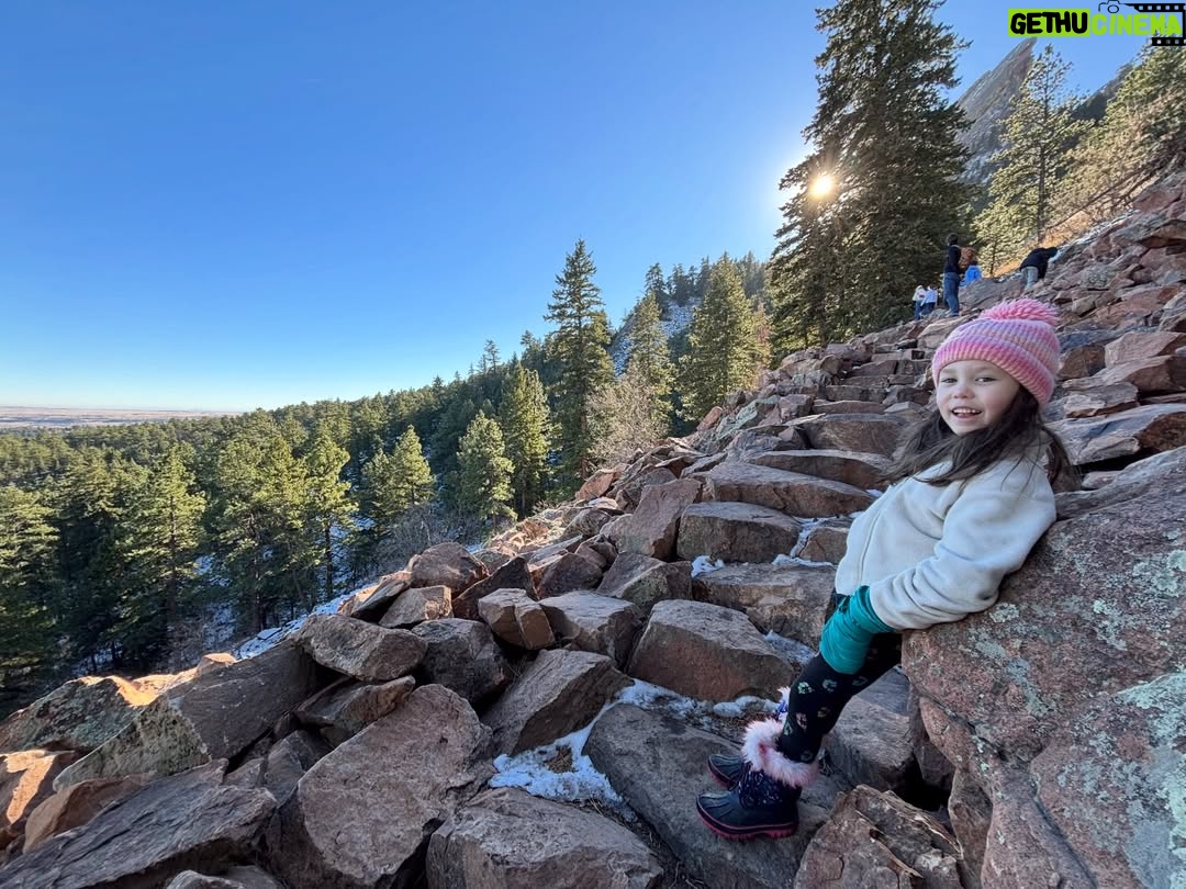 Yarinda Bunnag - 2.4K Likes - Hiking at the Flatirons