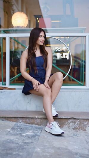 Yashika Khatri Instagram - Just another day in Delhi, in Sparx. 👟🛺☕️

Article: SL 316

#sparx#itsinme
#delhistyle#delhigirl#adayinmylife