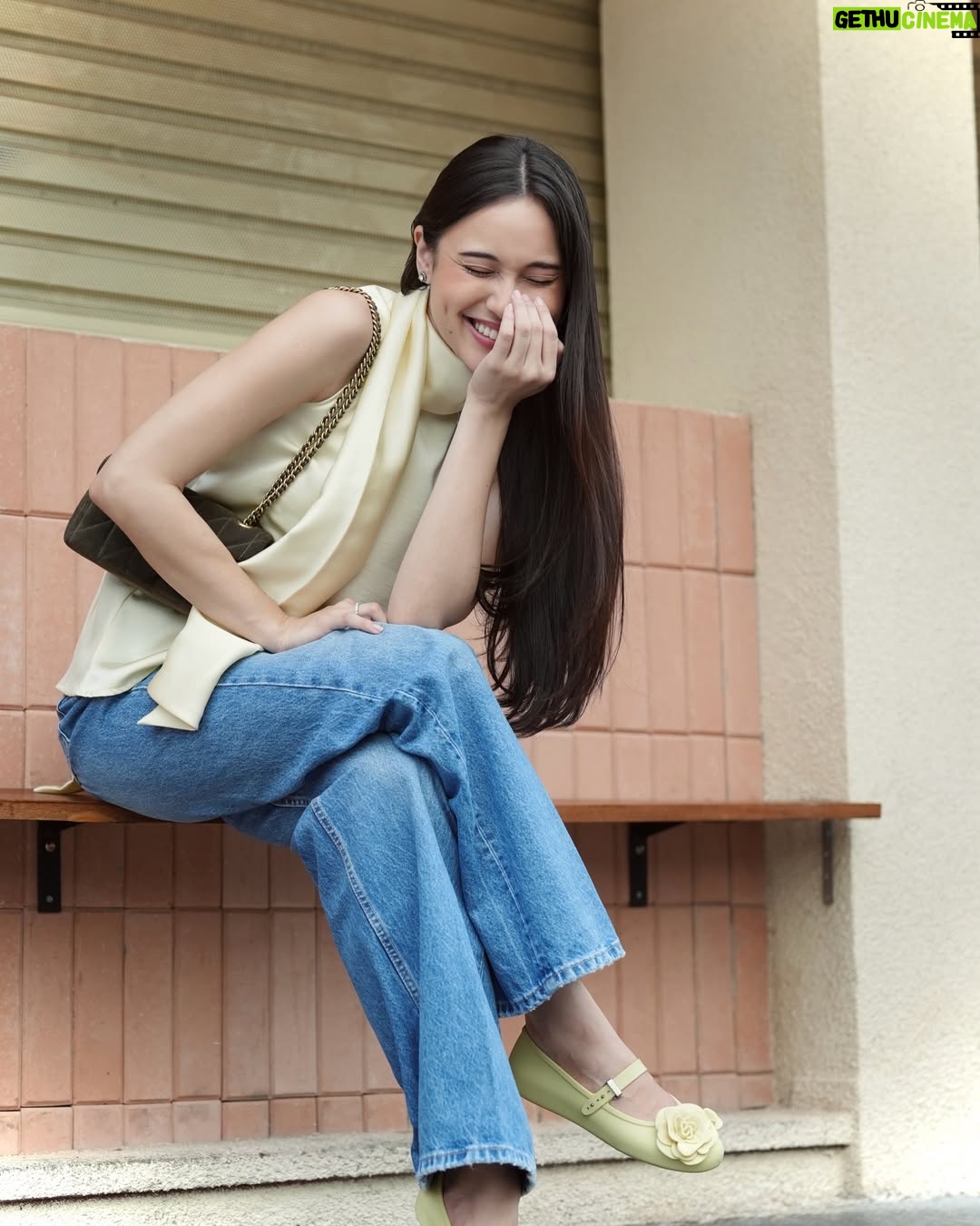 Yasmin Napper - 127.8K Likes - Cute, comfy, unstoppable with my new @melissashoes_id 💛