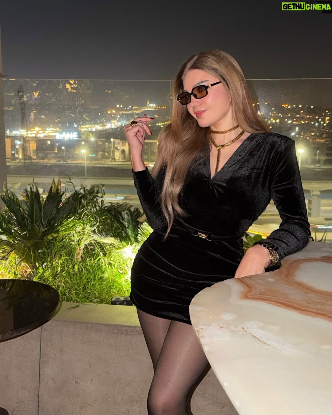 Yasmine El Khateib - 11.6K Likes - Arab Media Beauties Band 😎😉
@razanelmoghrabi @mariamwamin @ahmedabdullah_official