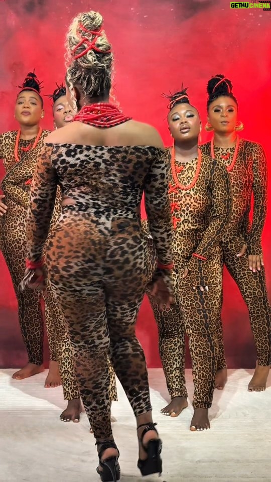 Yemi Alade - 174.4K Likes - 🔥🔥🔥#SHAWASHAWA Pro Max 📢

It's going⚠️⚠️

New MUSIC 🎶 out now