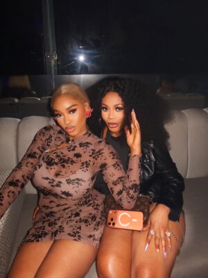 Yetunde Barnabas Instagram - After Ombleeeee, what’s next? 😁
The other night with my lovers was all the vibe I needed 😍😍😍 @iamomotosodamilola @sweetmotherconfessor ❤️❤️