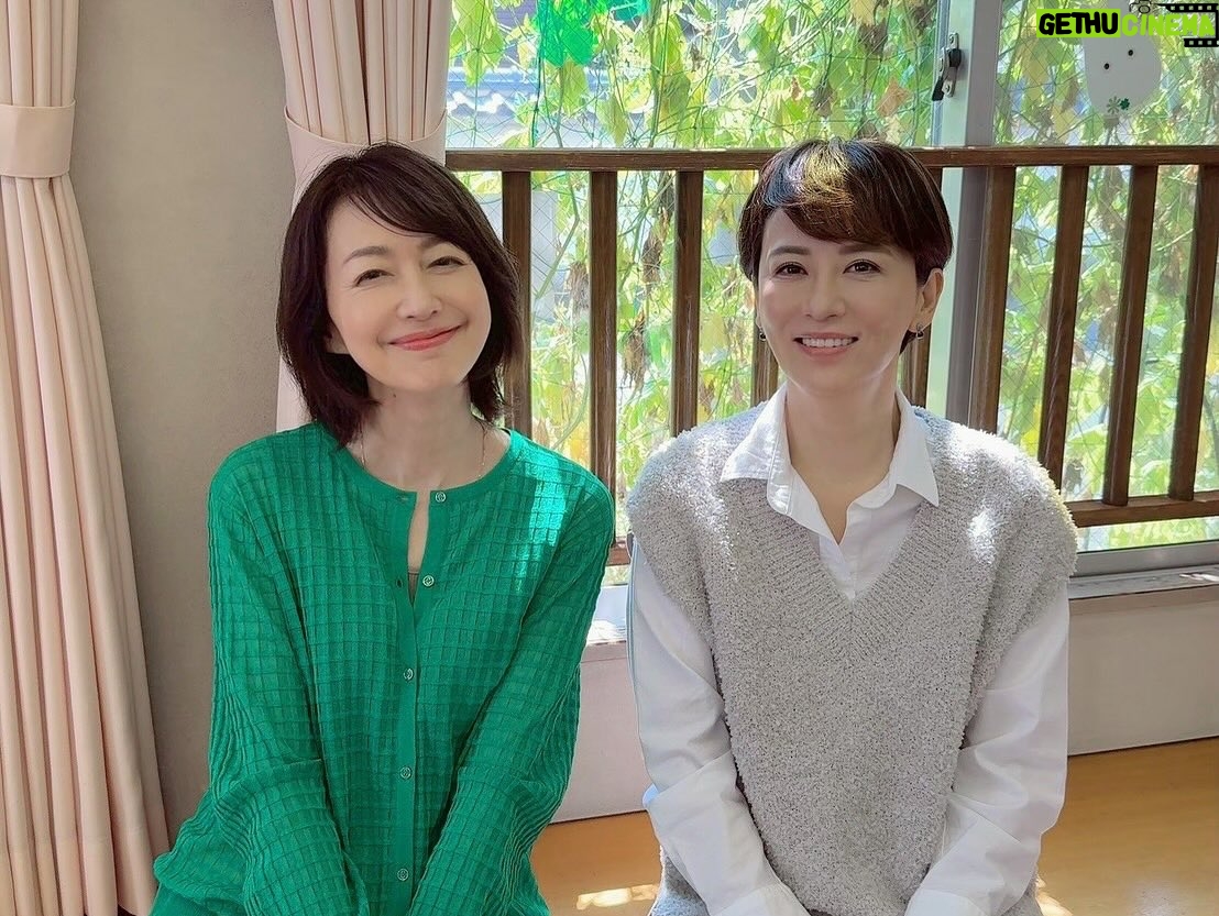 Yōko Moriguchi - 9.1K Likes - .
.
相棒season24
第８話「梟は夜に飛ぶ」
写真は
いつも仲良し亀山ご夫妻＆
美和子さんとのツーショット

そして
本日のゲストは
中田喜子　さん。
プレバトでしかご一緒した事がなかったので台本にお名前を見つけた時から共演させていただけるのを楽しみにしておりました〜。
撮影中はニヘラニヘラとなんども近づいて行ってすみません笑
幸せでございました😆
.
@aibou_official 
#相棒
#亀山夫妻
#中田喜子　さま
#こてまり