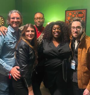 Yola Instagram - Big love to everyone that participated in this benefit and congrats to my loves @whyhunger on an epic night and a wildly successful weekend raising money so that folk can eat over the holidays and onwards! You might have noticed I’m talking to (Bruce) @springsteen, swipe to see what it looks like when he tells YOU he’s a fan of your music! Yeah i was about to say it myself but he beat me to it and I was definitely not expecting that! 🥲🥲🥲! What an epic group of people and may we continue to advocate for quality food for people all over the world and here at home! 

Slide 2: @dlavinhere 
Slide 3: @teresapyskaty 
Slide 4,5 & 6: @alphawolffphotos 
Slide 7: @melissa_lawlor_photography
#newjersey