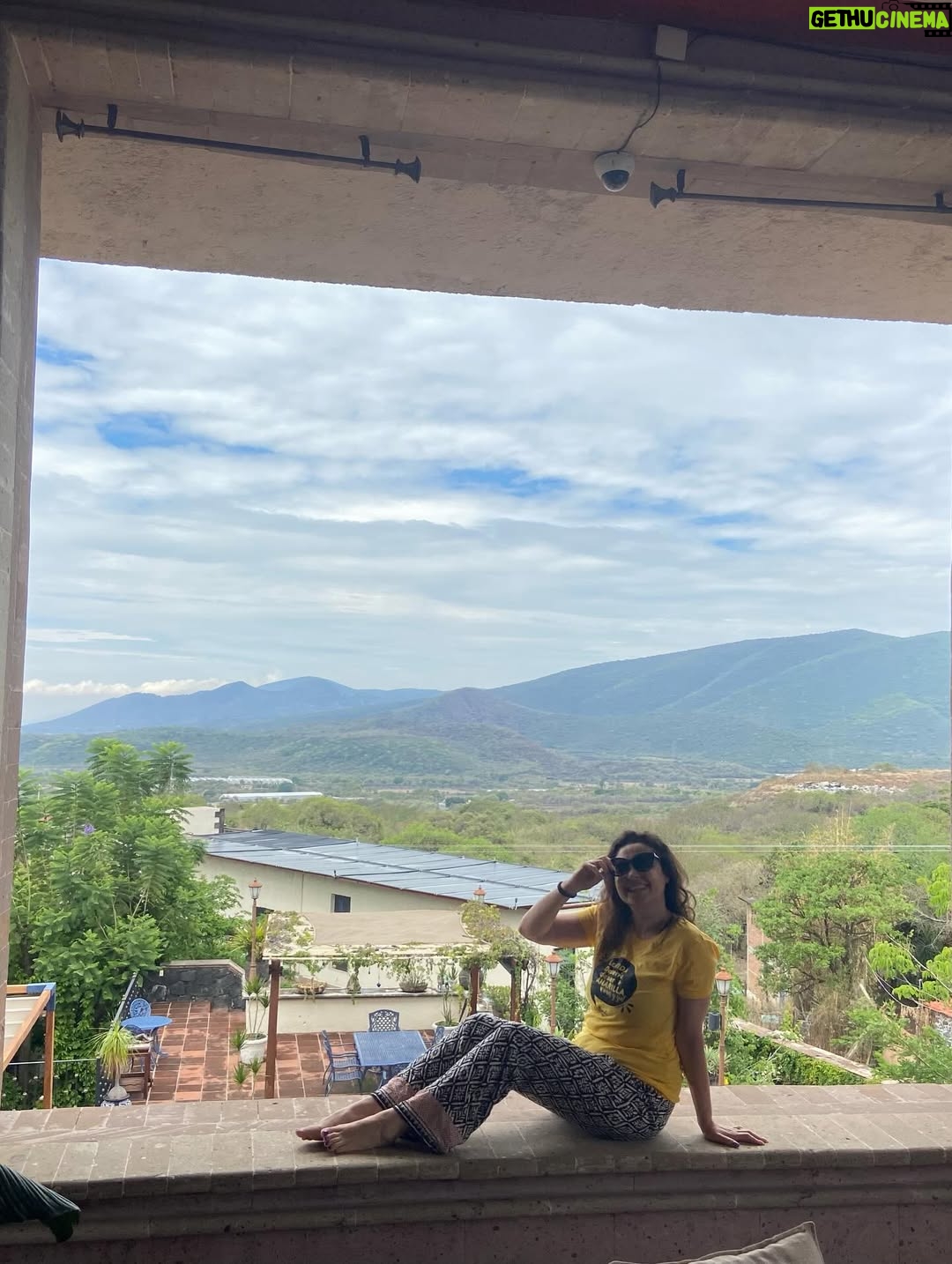 Yolanda Ventura - 4K Likes - “Defender la alegría como una trinchera , defenderla del escándalo y la rutina, de la miseria y los miserables, de las ausencias transitorias y definitivas …” Gracias #2025 #yolandaventura #fichaamarilla