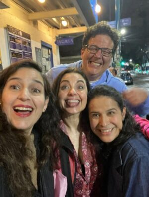 Yolanda Ventura Instagram - “Defender la alegría como una trinchera , defenderla del escándalo y la rutina, de la miseria y los miserables, de las ausencias transitorias y definitivas …” Gracias #2025 #yolandaventura #fichaamarilla